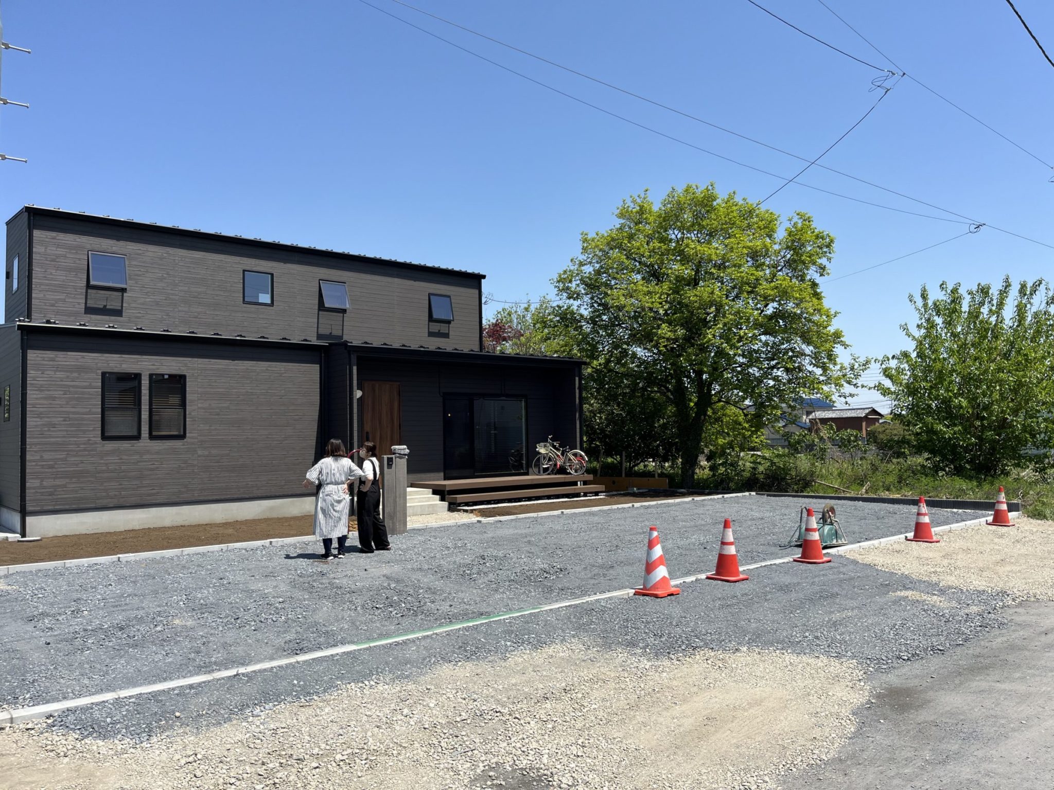 平屋と2階建のオーナー様宅見学会｜高断熱・高気密のお家づくりはコスモ建設